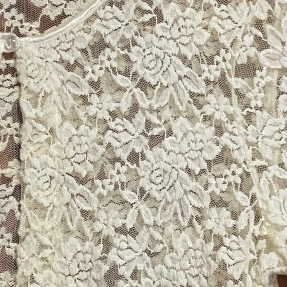 Connected Apparel XL Warm‎ Ivory Floral Lace Scalloped Shrug Fairycore Boho